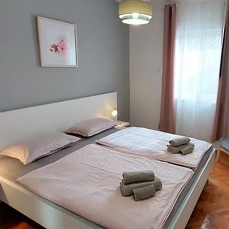 Modern With Sea View - Two Bedroom With Balcony * ツリクヴェニツァ