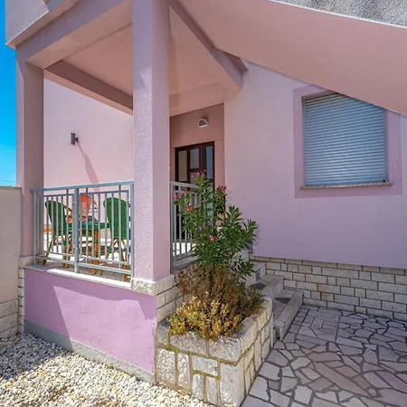 アパート Modern With Sea View - Two Bedroom With Balcony