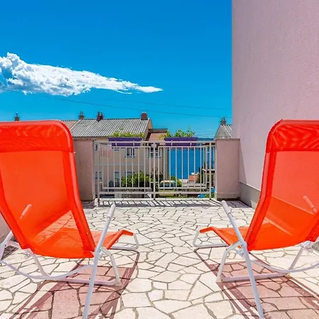 Modern With Sea View - Two Bedroom With Balcony * ツリクヴェニツァ