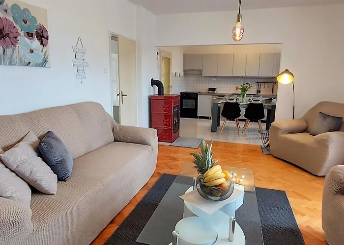 Modern With Sea View - Two Bedroom With Balcony Crikvenica