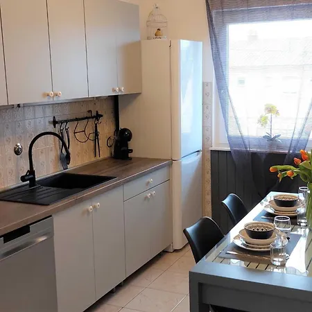 Апартаменты Modern With Sea View - Two Bedroom With Balcony *